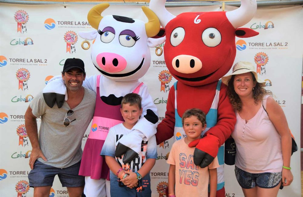 BRAVITO Y MANSITA ANIMACION PHOTOCALL 3