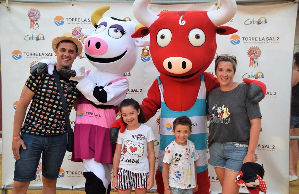 BRAVITO Y MANSITA ANIMACION PHOTOCALL 4