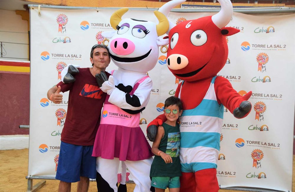 BRAVITO Y MANSITA ANIMACION PHOTOCALL 5